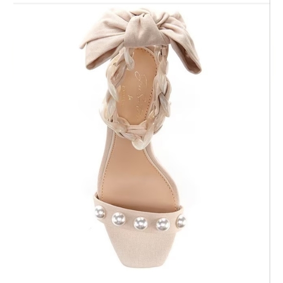 ANTONIO MELANI x Jess Southern Jean Pearl Studded Bow Chain Dress Sandal SZ 8.5 - Picture 5 of 16